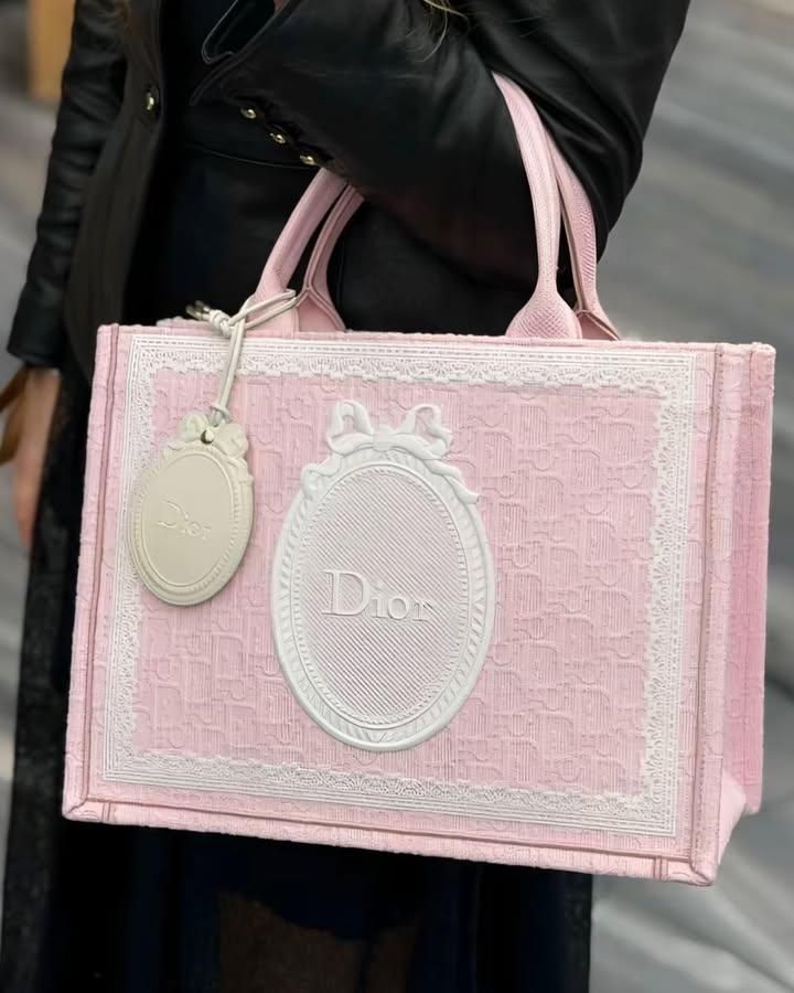 Pink Woven Canvas Embroidered Tote - ARGENTO STORE