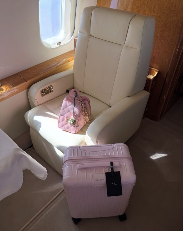Blush Pink Hardshell Spinner Suitcase - ARGENTO STORE