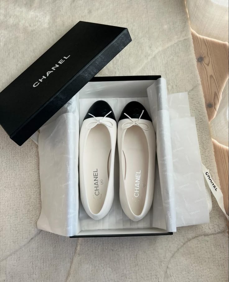 Chnel*Elegant Pink Ballerina Shoes - ARGENTO STORE