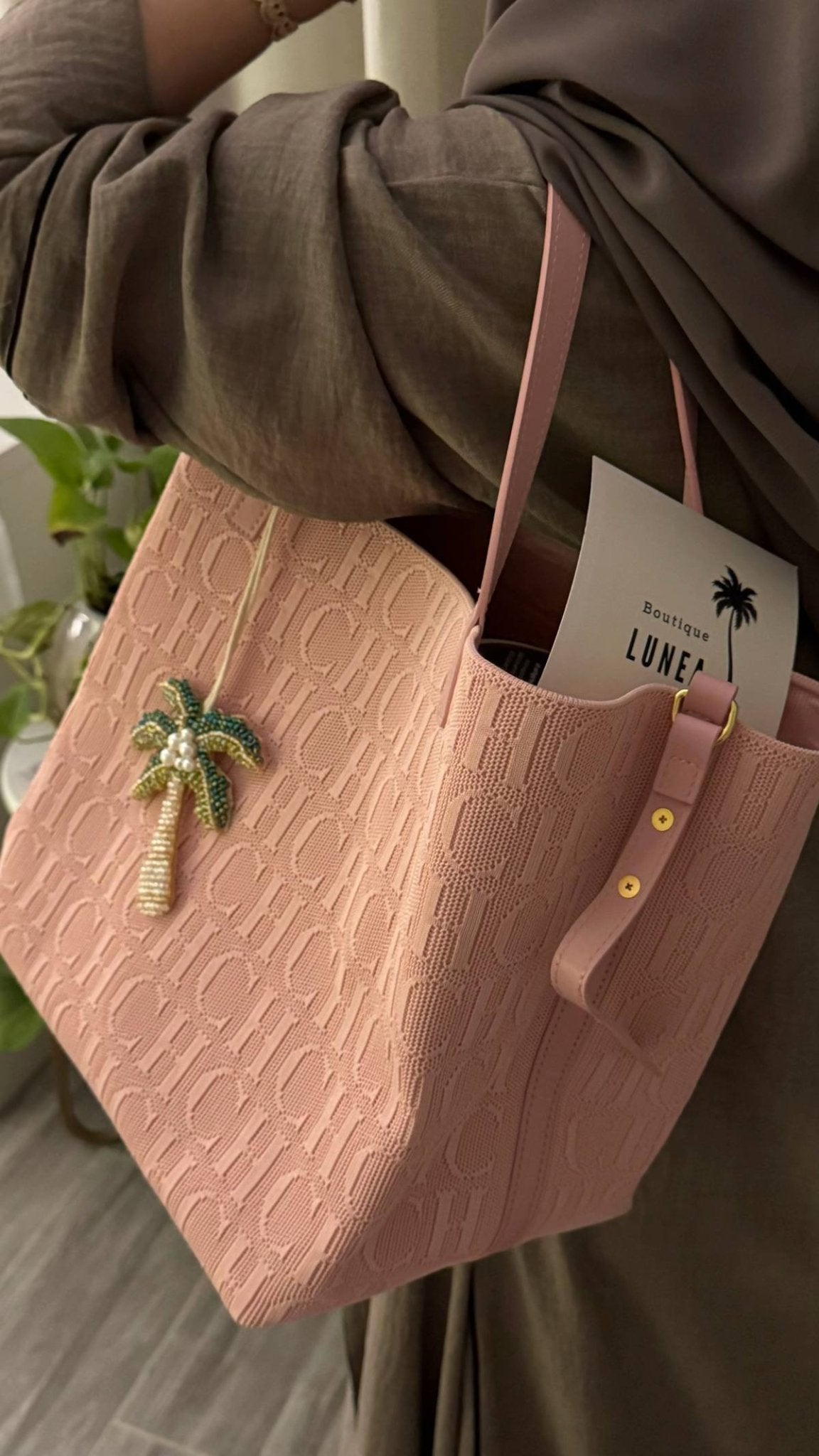 Soft Blush Elegance Tote Bag - ARGENTO STORE